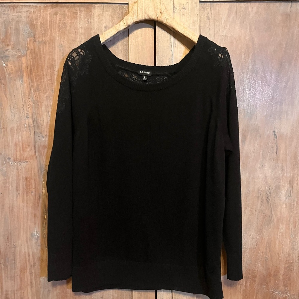 TORRID LACE INSERT BLACK LONG SLEEVE SWEATER SIZE 2X